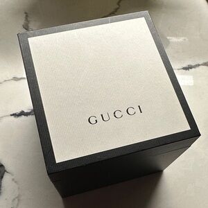 Gucci Elegant Black and White Presentation Box